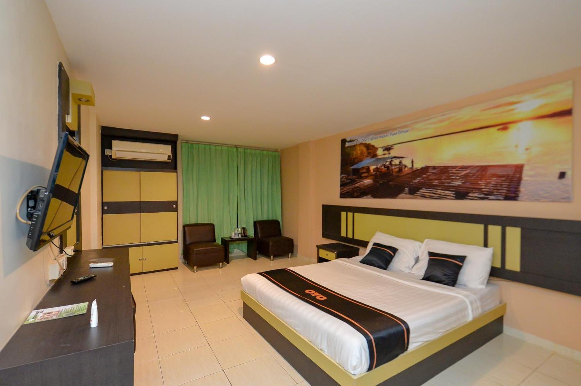 Oyo 2487 Sampurna Jaya Hotel Tanjung Pinang Exterior foto