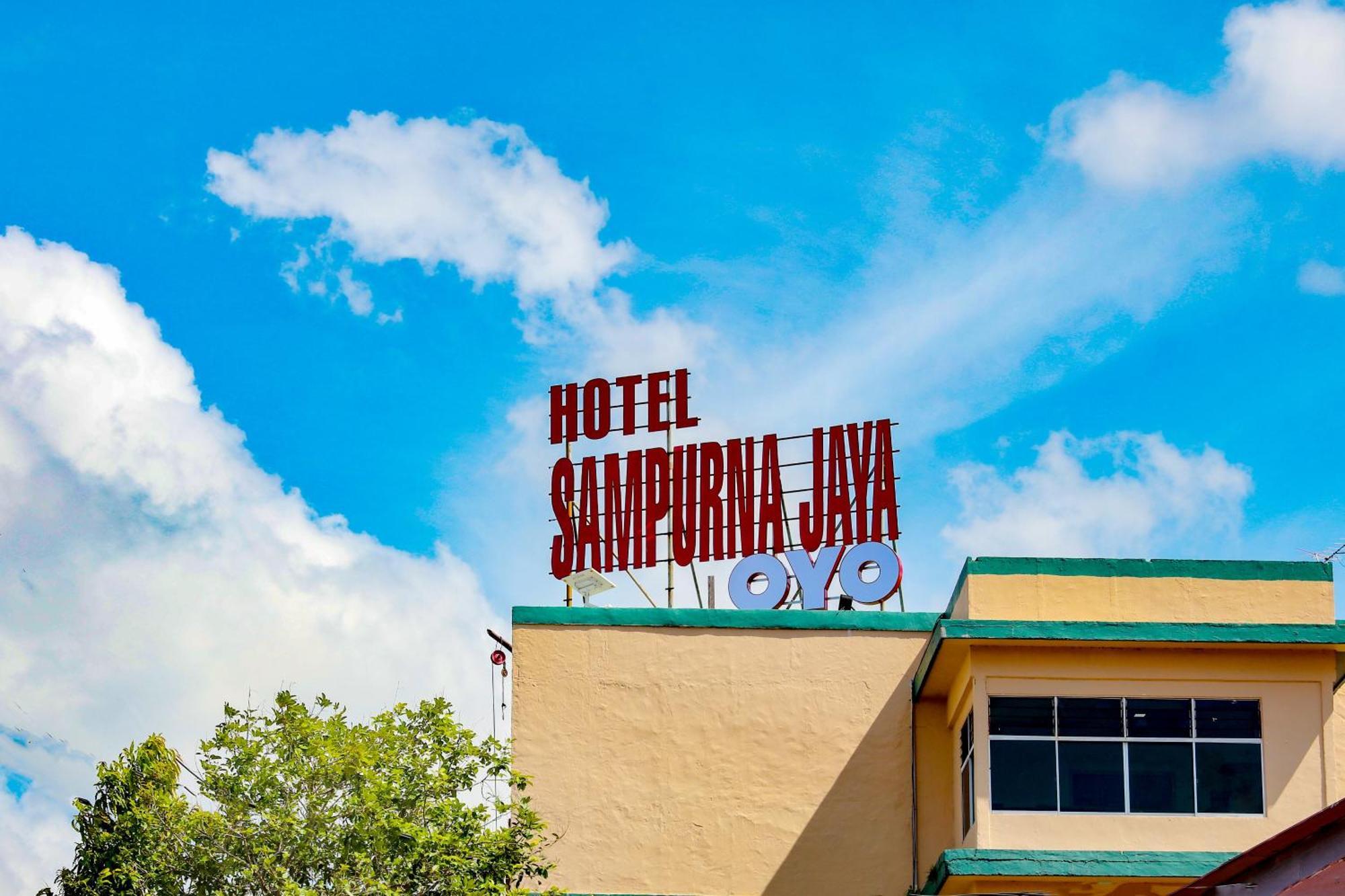 Oyo 2487 Sampurna Jaya Hotel Tanjung Pinang Exterior foto